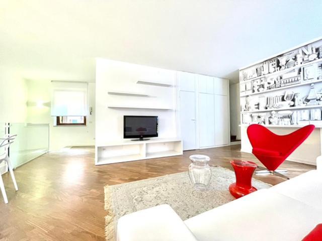 Domus Verona - Ampia Moderna Casa Su 2 Piani Nel Cuore Di Verona Dış mekan fotoğraf