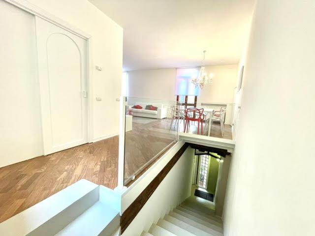 Domus Verona - Ampia Moderna Casa Su 2 Piani Nel Cuore Di Verona Dış mekan fotoğraf