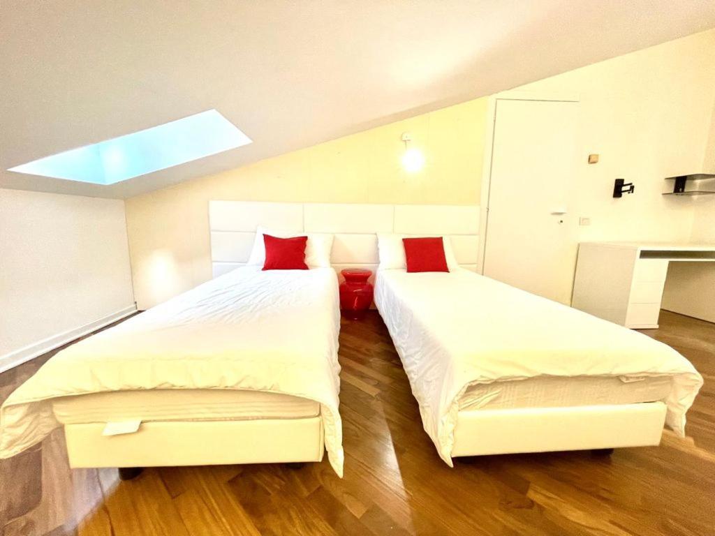 Domus Verona - Ampia Moderna Casa Su 2 Piani Nel Cuore Di Verona Dış mekan fotoğraf